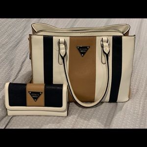 GUESS handbag and wallet with shoulder strap